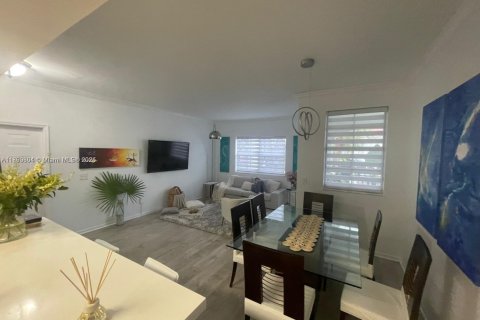 Condo in Aventura, Florida, 1 bedroom  № 2052729 - photo 5