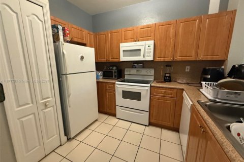 Купить кондоминиум в Хомстед, Флорида 2 спальни, 84.91м2, № 2079215 - фото 17