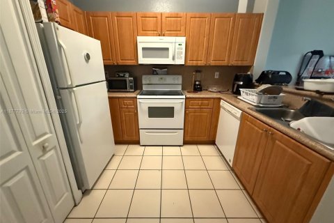 Купить кондоминиум в Хомстед, Флорида 2 спальни, 84.91м2, № 2079215 - фото 14
