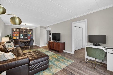 Copropriété à vendre à Tampa, Floride: 1 chambre, 67.63 m2 № 1796714 - photo 5