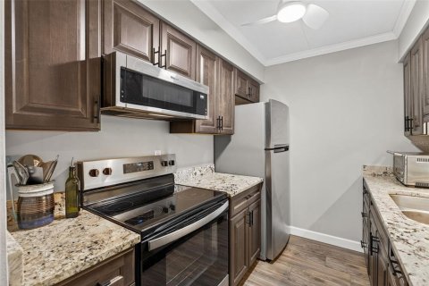 Copropriété à vendre à Tampa, Floride: 1 chambre, 67.63 m2 № 1796714 - photo 6