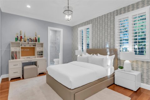 House in Miami, Florida 6 bedrooms, 569.96 sq.m. № 2004274 - photo 28