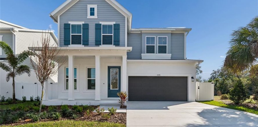 House in Tampa, Florida 5 bedrooms, 323.21 sq.m. № 2108038