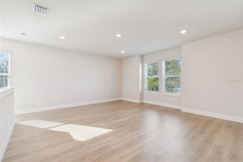House in Tampa, Florida 5 bedrooms, 323.21 sq.m. № 2108038 - photo 16