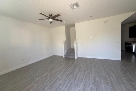 Copropriété à louer à Davenport, Floride: 4 chambres, 150.5 m2 № 2107006 - photo 4