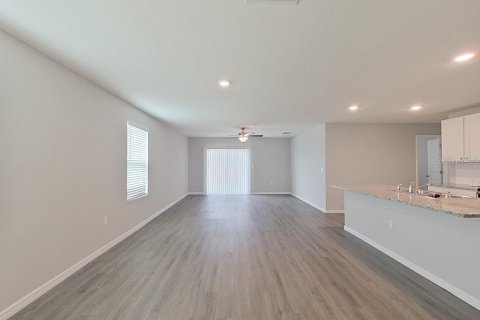 Villa ou maison à louer à Ocala, Floride: 5 chambres, 220.18 m2 № 2150528 - photo 2