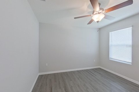 Villa ou maison à louer à Ocala, Floride: 5 chambres, 220.18 m2 № 2150528 - photo 12