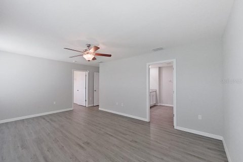 Villa ou maison à louer à Ocala, Floride: 5 chambres, 220.18 m2 № 2150528 - photo 18
