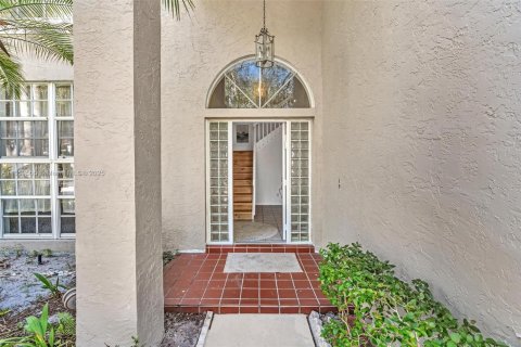 House in Cooper City, Florida 4 bedrooms, 227.61 sq.m. № 1871675 - photo 4