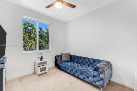 Adosado en venta en Doral, Florida, 3 dormitorios, 122.17 m2 № 2052238 - foto 20