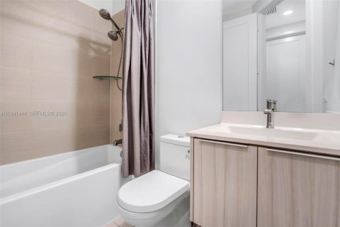 Adosado en venta en Doral, Florida, 3 dormitorios, 122.17 m2 № 2052238 - foto 19