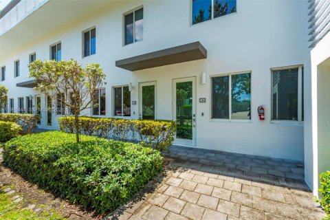 Adosado en venta en Doral, Florida, 3 dormitorios, 122.17 m2 № 2052238 - foto 30