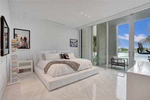 Townhouse in Aventura, Florida 5 bedrooms, 310.67 sq.m. № 1872683 - photo 15