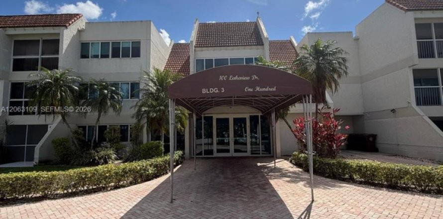 Condo in Weston, Florida, 2 bedrooms № 2265261