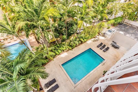 Condominio en venta en Miami, Florida, 1 dormitorio, 65.87 m2 № 1738481 - foto 4