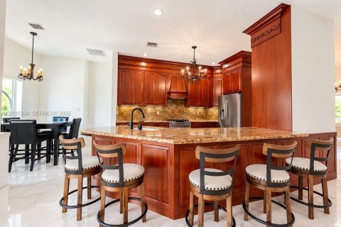 House in Homestead, Florida 8 bedrooms, 442.4 sq.m. № 2430193 - photo 5