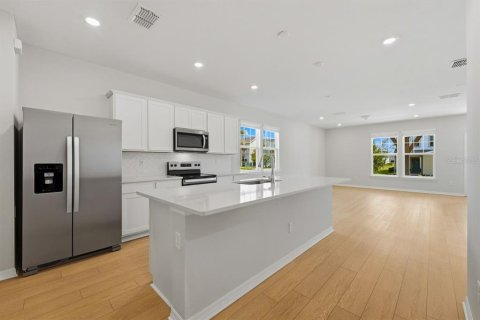 Touwnhouse à louer à Winter Garden, Floride: 4 chambres, 164.44 m2 № 2386316 - photo 12