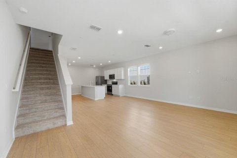 Touwnhouse à louer à Winter Garden, Floride: 4 chambres, 164.44 m2 № 2386316 - photo 3