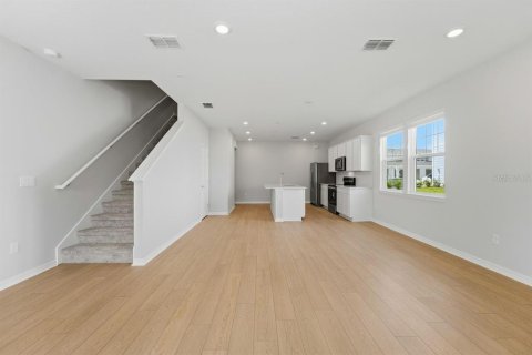 Touwnhouse à louer à Winter Garden, Floride: 4 chambres, 164.44 m2 № 2386316 - photo 7