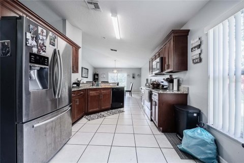 Villa ou maison à vendre à Kissimmee, Floride: 4 chambres, 180.42 m2 № 2203556 - photo 8