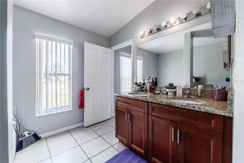 Villa ou maison à vendre à Kissimmee, Floride: 4 chambres, 180.42 m2 № 2203556 - photo 22
