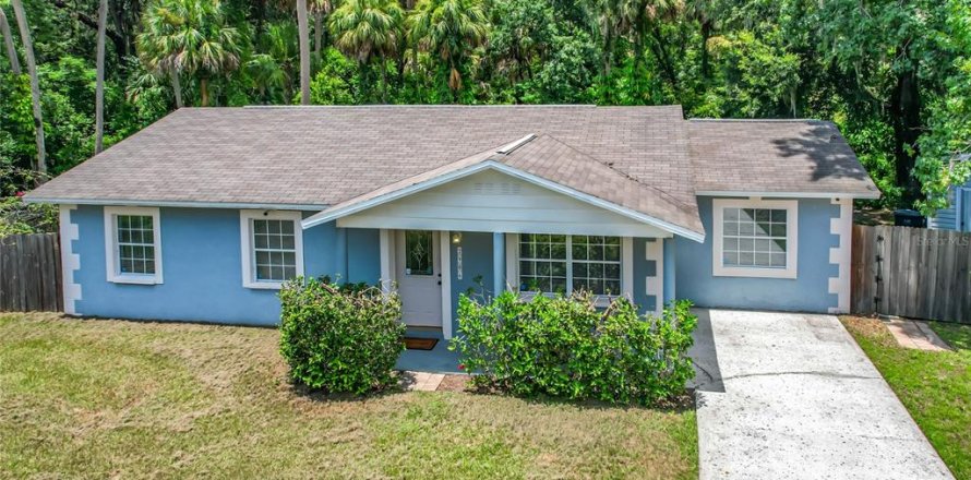 House in Plant City, Florida 4 bedrooms, 126.35 sq.m. № 1858033