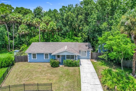 House in Plant City, Florida 4 bedrooms, 126.35 sq.m. № 1858033 - photo 3