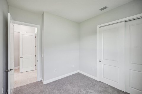 House in Cape Coral, Florida 4 bedrooms, 176.14 sq.m. № 1673721 - photo 21