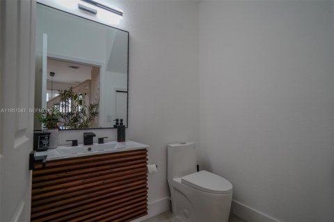 Adosado en alquiler en Miami, Florida, 3 dormitorios, 134.89 m2 № 2011665 - foto 15