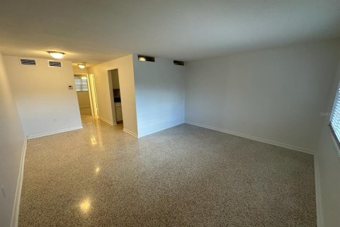 Condo in Orlando, Florida, 1 bedroom  № 2109358 - photo 4