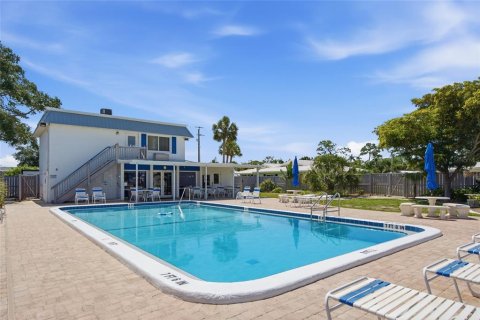 House in Nokomis, Florida 2 bedrooms, 117.06 sq.m. № 2218352 - photo 30