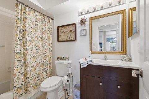 House in Nokomis, Florida 2 bedrooms, 117.06 sq.m. № 2218352 - photo 20