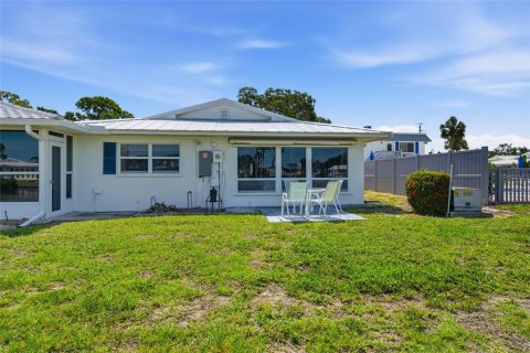 House in Nokomis, Florida 2 bedrooms, 117.06 sq.m. № 2218352 - photo 26