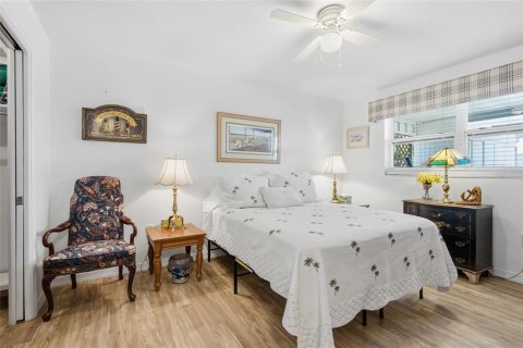 House in Nokomis, Florida 2 bedrooms, 117.06 sq.m. № 2218352 - photo 22