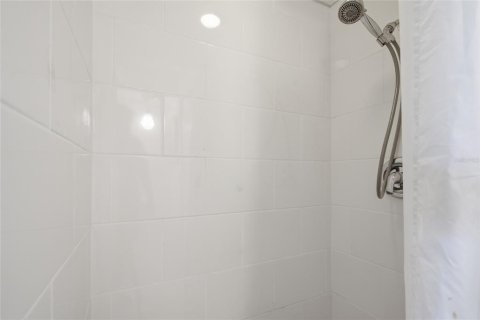 House in Nokomis, Florida 2 bedrooms, 117.06 sq.m. № 2218352 - photo 18