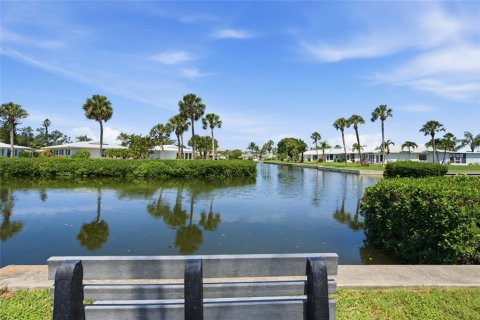 House in Nokomis, Florida 2 bedrooms, 117.06 sq.m. № 2218352 - photo 29