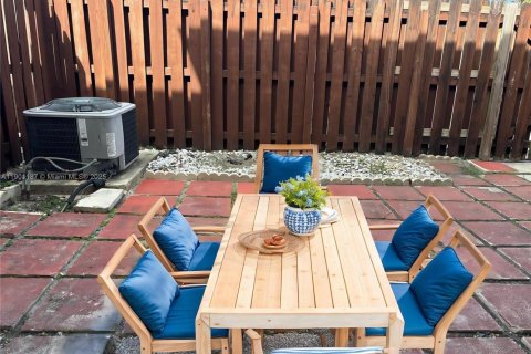 Adosado en alquiler en Davie, Florida, 3 dormitorios, 156.08 m2 № 1953561 - foto 14