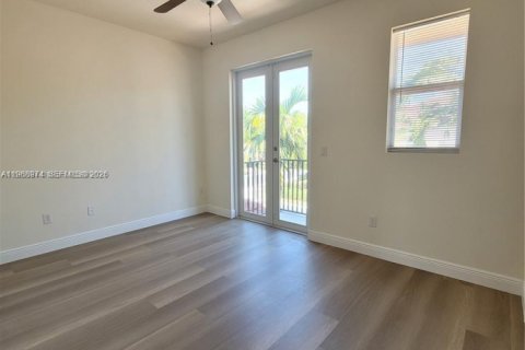Townhouse in Coconut Creek, Florida 3 bedrooms, 122.26 sq.m. № 2031849 - photo 10
