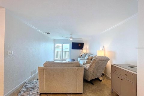 Condominio en venta en Dunedin, Florida, 2 dormitorios, 79.06 m2 № 1673796 - foto 3