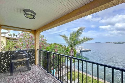 Condominio en venta en Dunedin, Florida, 2 dormitorios, 79.06 m2 № 1673796 - foto 1