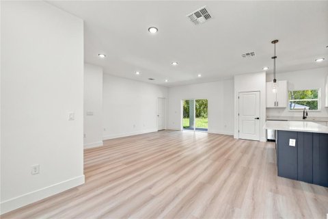 Casa en venta en Citrus Springs, Florida, 3 dormitorios, 149.57 m2 № 2416350 - foto 6