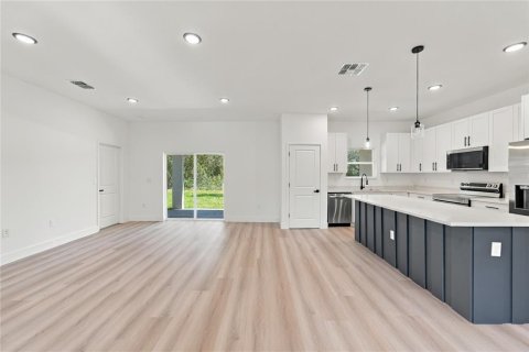 Casa en venta en Citrus Springs, Florida, 3 dormitorios, 149.57 m2 № 2416350 - foto 4