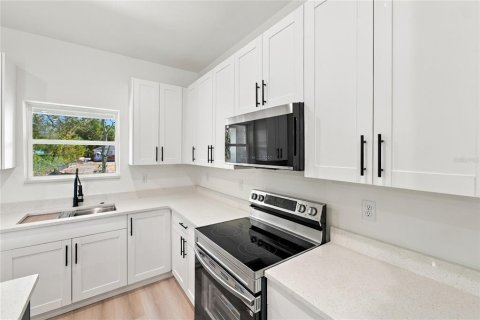 Casa en venta en Citrus Springs, Florida, 3 dormitorios, 149.57 m2 № 2416350 - foto 9