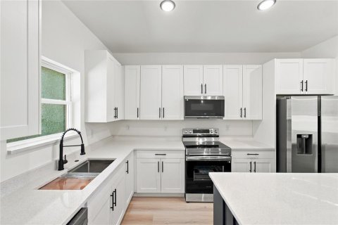Casa en venta en Citrus Springs, Florida, 3 dormitorios, 149.57 m2 № 2416350 - foto 10