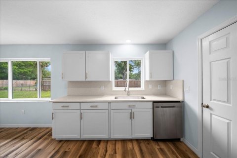 House in Ocala, Florida 3 bedrooms, 106.28 sq.m. № 2100919 - photo 15