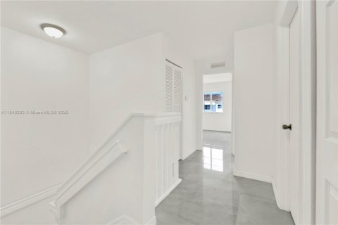 Touwnhouse à louer à Homestead, Floride: 3 chambres, 140.19 m2 № 1848913 - photo 25