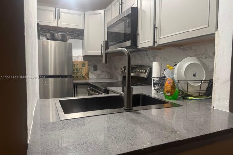Apartamento en Miami, Florida 1 dormitorio, 69.31 m2 № 2075041