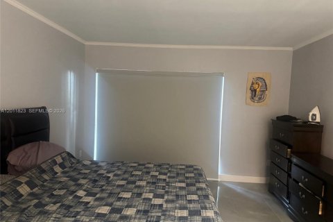 Apartamento en alquiler en Miami, Florida, 1 dormitorio, 69.31 m2 № 2075041 - foto 11