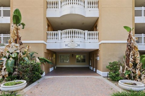 Condo in Four Corners, Florida, 3 bedrooms  № 2231592 - photo 14