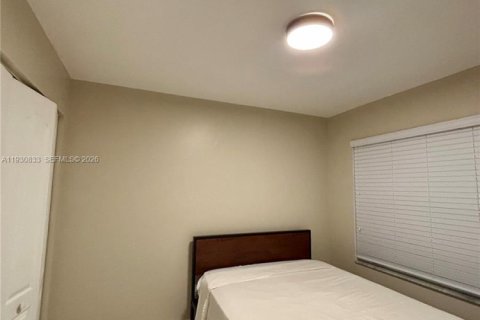 Villa ou maison à louer à Cutler Bay, Floride: 1 chambre, 127.55 m2 № 1996384 - photo 5